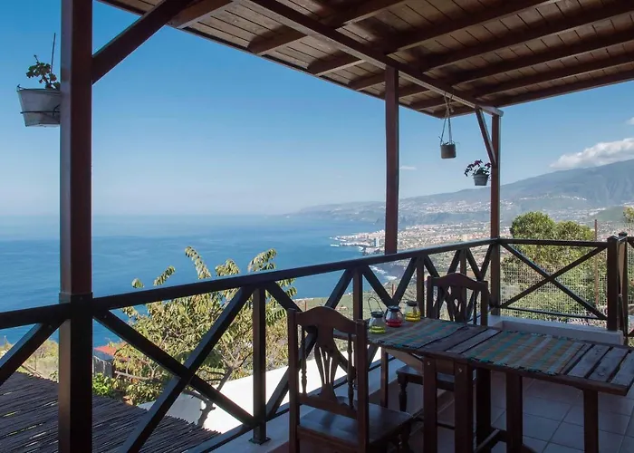 CASAS EN FINCA ECOLÓGICA EL BICLEN, NATURALEZA, CALMA Y VISTAS al MAR,