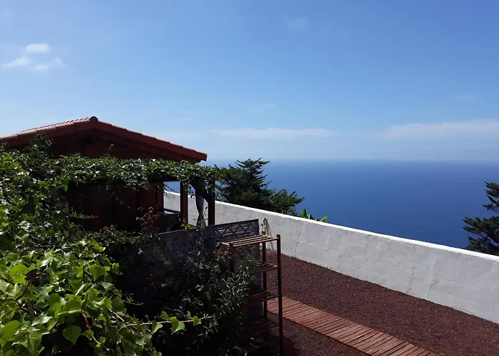 CASAS EN FINCA ECOLÓGICA EL BICLEN, NATURALEZA, CALMA Y VISTAS al MAR,