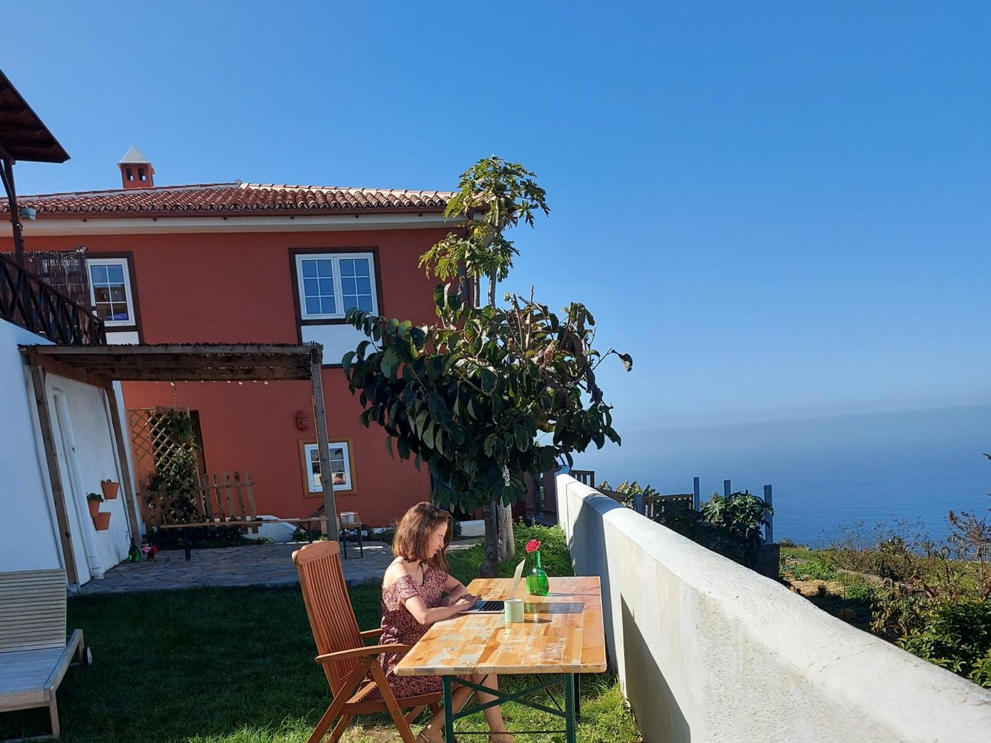 Сasa de vacaciones Casas En Ecológica El Biclen, Naturaleza, Calma Y Vistas Al Mar,